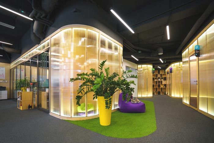 軟件公司辦公室進門區(qū)域裝修設計案例效果圖