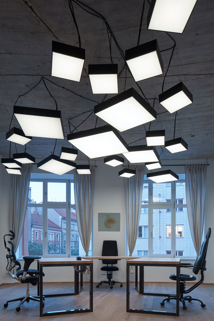 工廠辦公室會(huì)議室效果圖