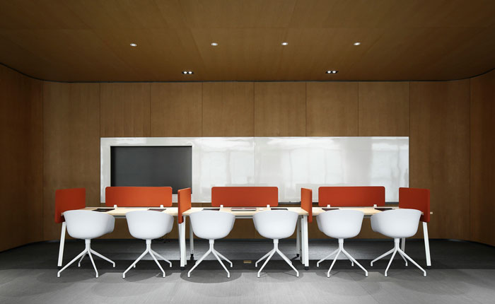 眾創(chuàng)空間辦公室辦公區(qū)裝修設(shè)計效果圖