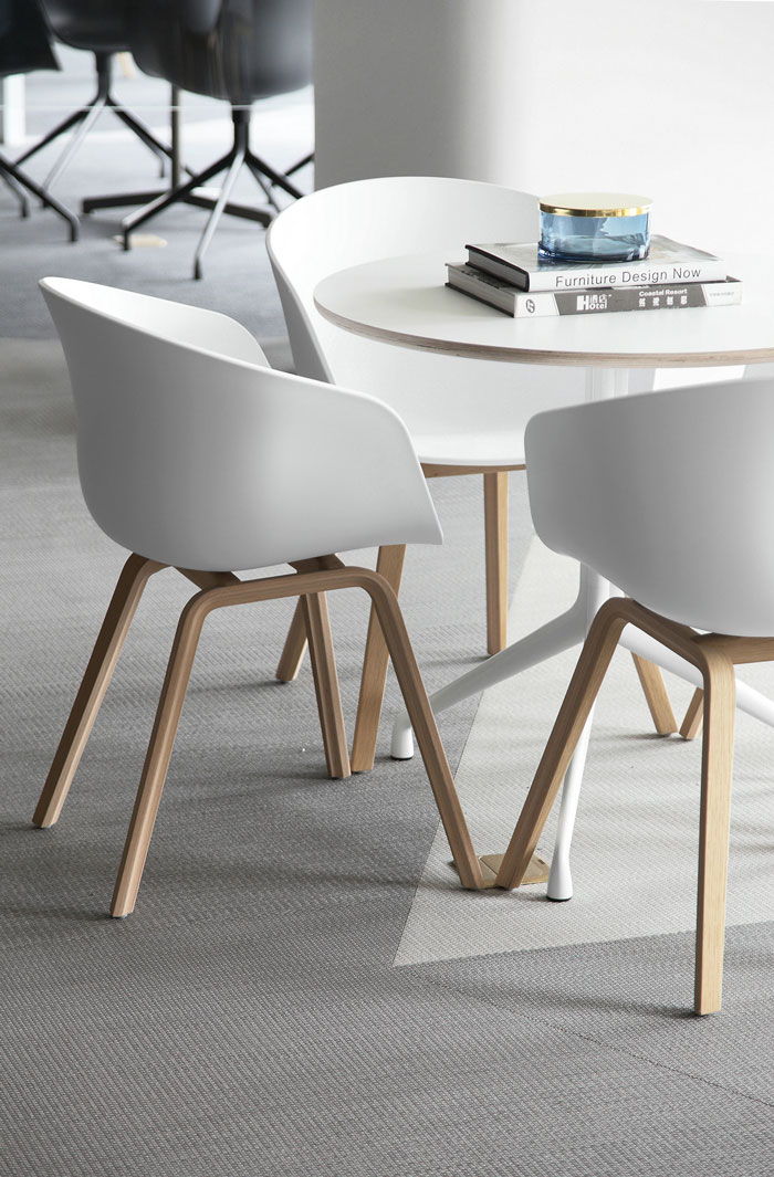 眾創(chuàng)空間辦公室休息桌椅裝修設(shè)計效果圖