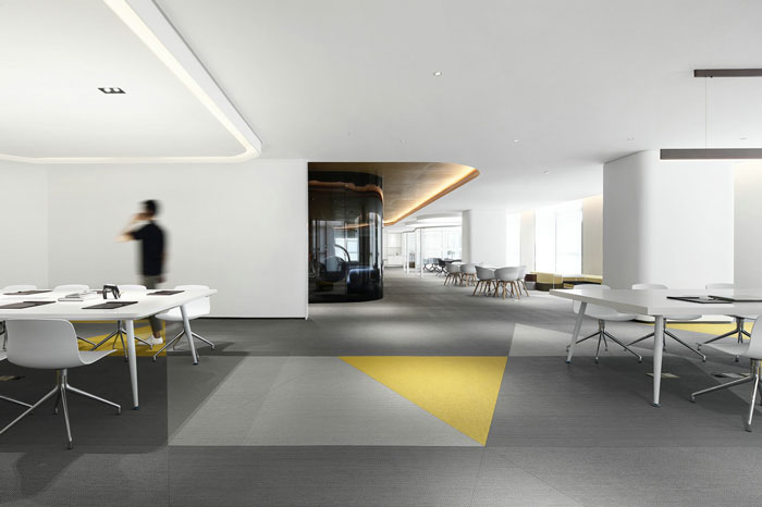 眾創(chuàng)空間辦公室辦公區(qū)裝修設(shè)計效果圖