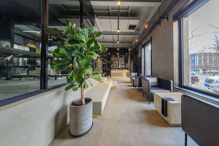 鋼結構舊廠房辦公室休息區裝修設計效果圖