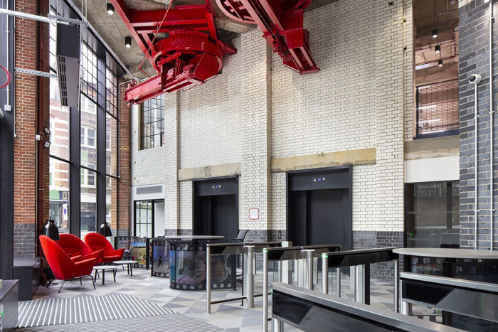 數碼公司總部辦公室一樓進門區裝修設計效果圖