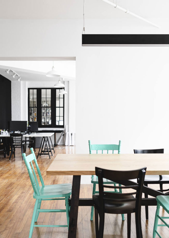 工業(yè)風格辦公室茶水區(qū)裝修設(shè)計效果圖