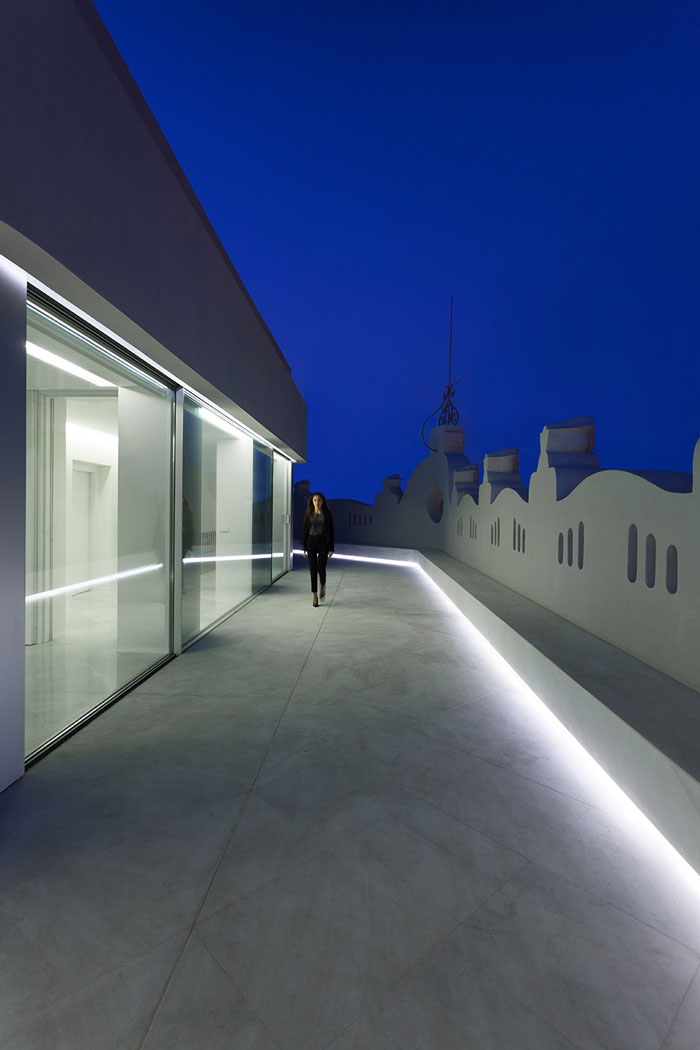 辦公樓頂樓露臺裝修設計效果圖