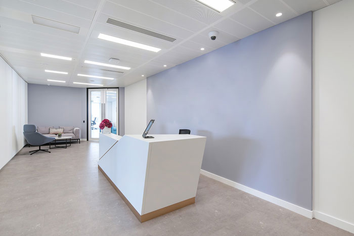 互聯(lián)網(wǎng)金融公司辦公室前臺(tái)裝修設(shè)計(jì)效果圖