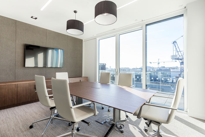 金融風(fēng)投公司辦公室匯報(bào)室裝修設(shè)計(jì)效果圖