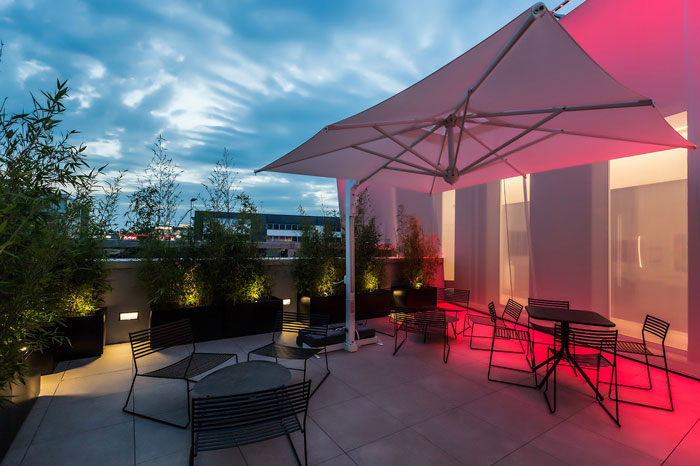 廠房辦公室陽(yáng)臺(tái)裝修設(shè)計(jì)效果圖