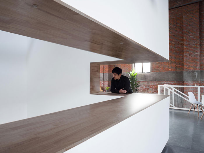 廠房改造辦公室二樓前臺裝修設計效果圖