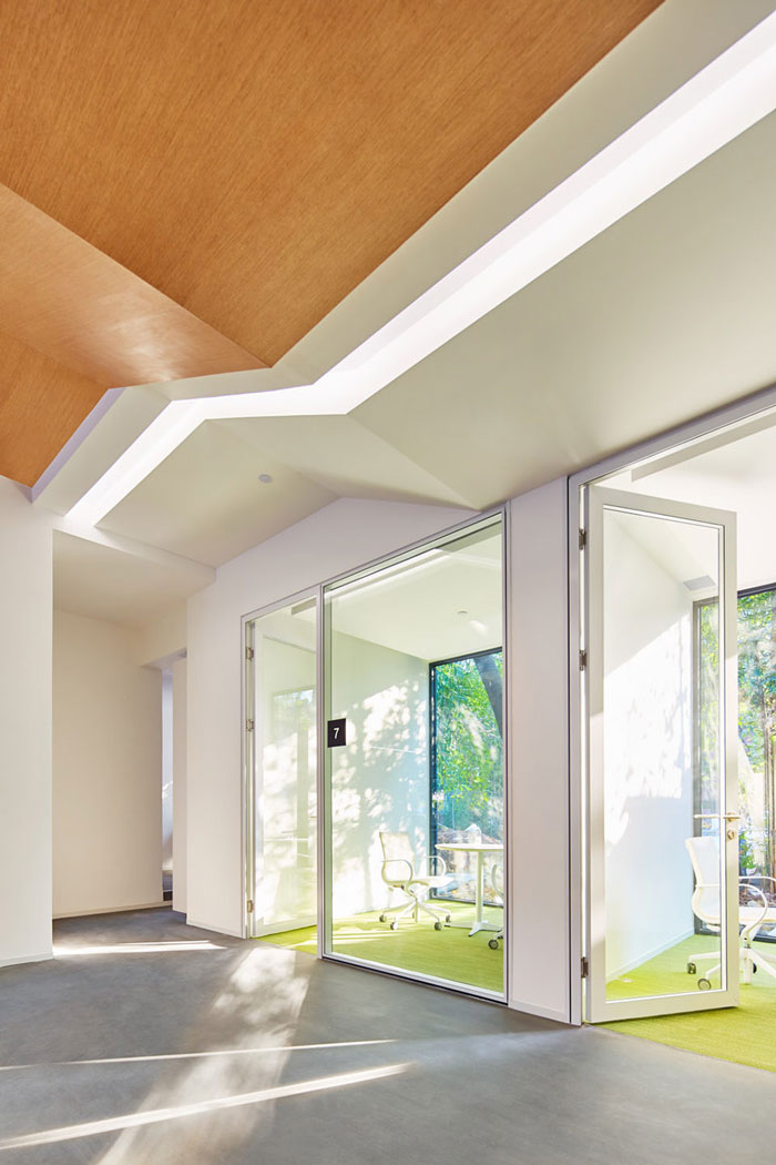 廠房辦公樓洽談室裝修設計效果圖