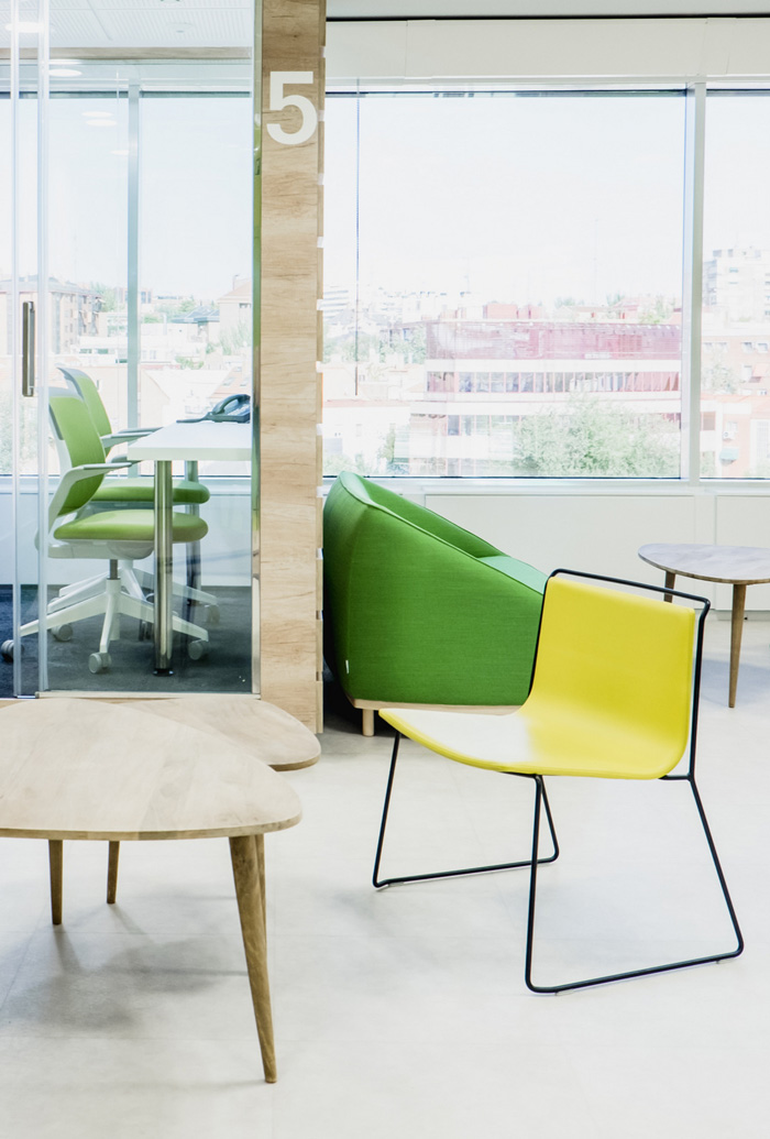 食品公司辦公室休息區(qū)裝修設計效果圖