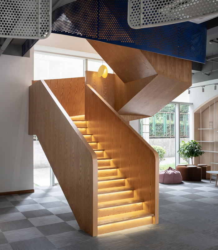 編程培訓(xùn)機構(gòu)樓梯裝修設(shè)計效果圖